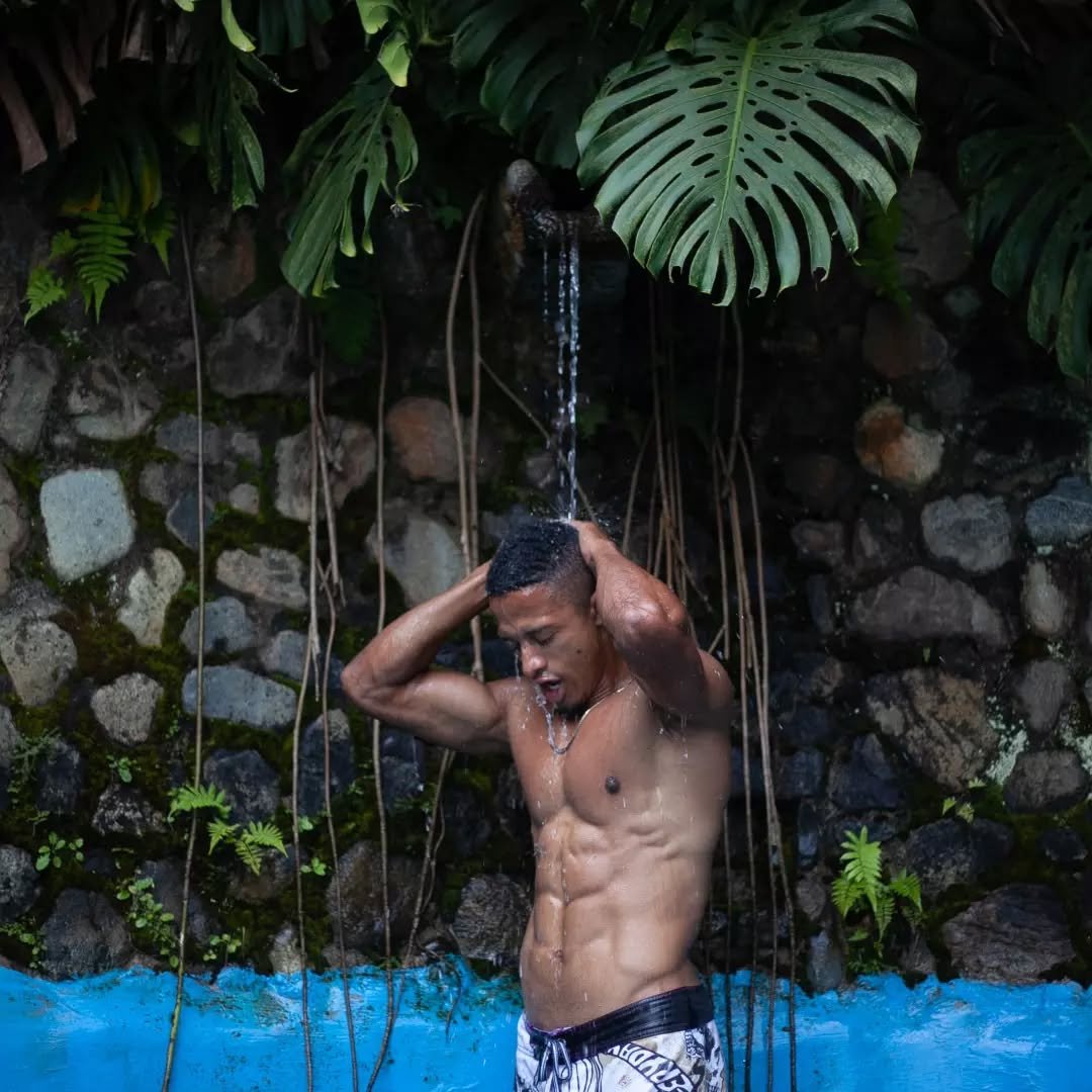 no volverás ah ser joven, vive disfruta lo mas que puedas y se feliz 🦍💪🏽🔥😎