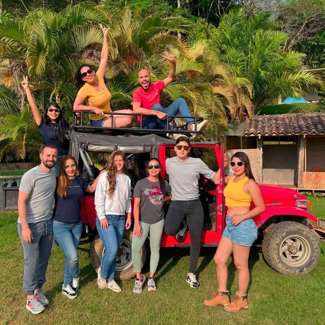 ¿estas buscando un destino que combine aventura, naturaleza y comodidad🌴🍃en @mirador.el.guala