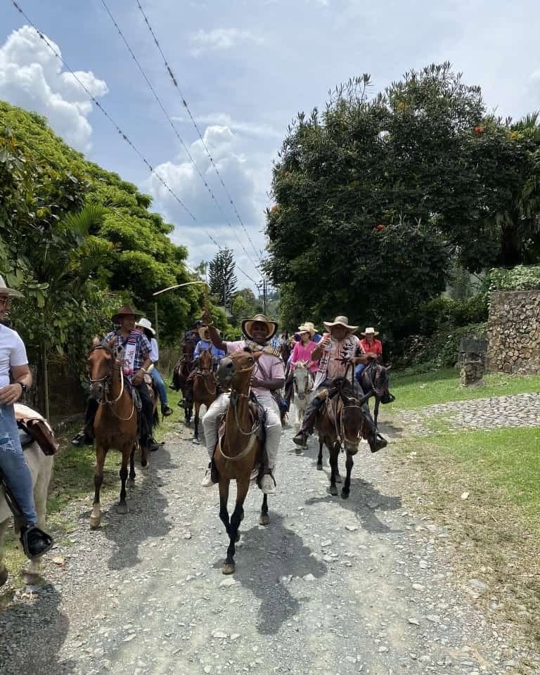 Paseo a caballo en La Buitrera Palmira